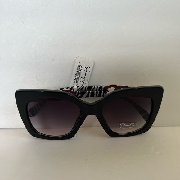 NWT JESSICA SIMPSON OVERSIZED SUNGLASSES EYEWEAR ACCESSORY main image 4